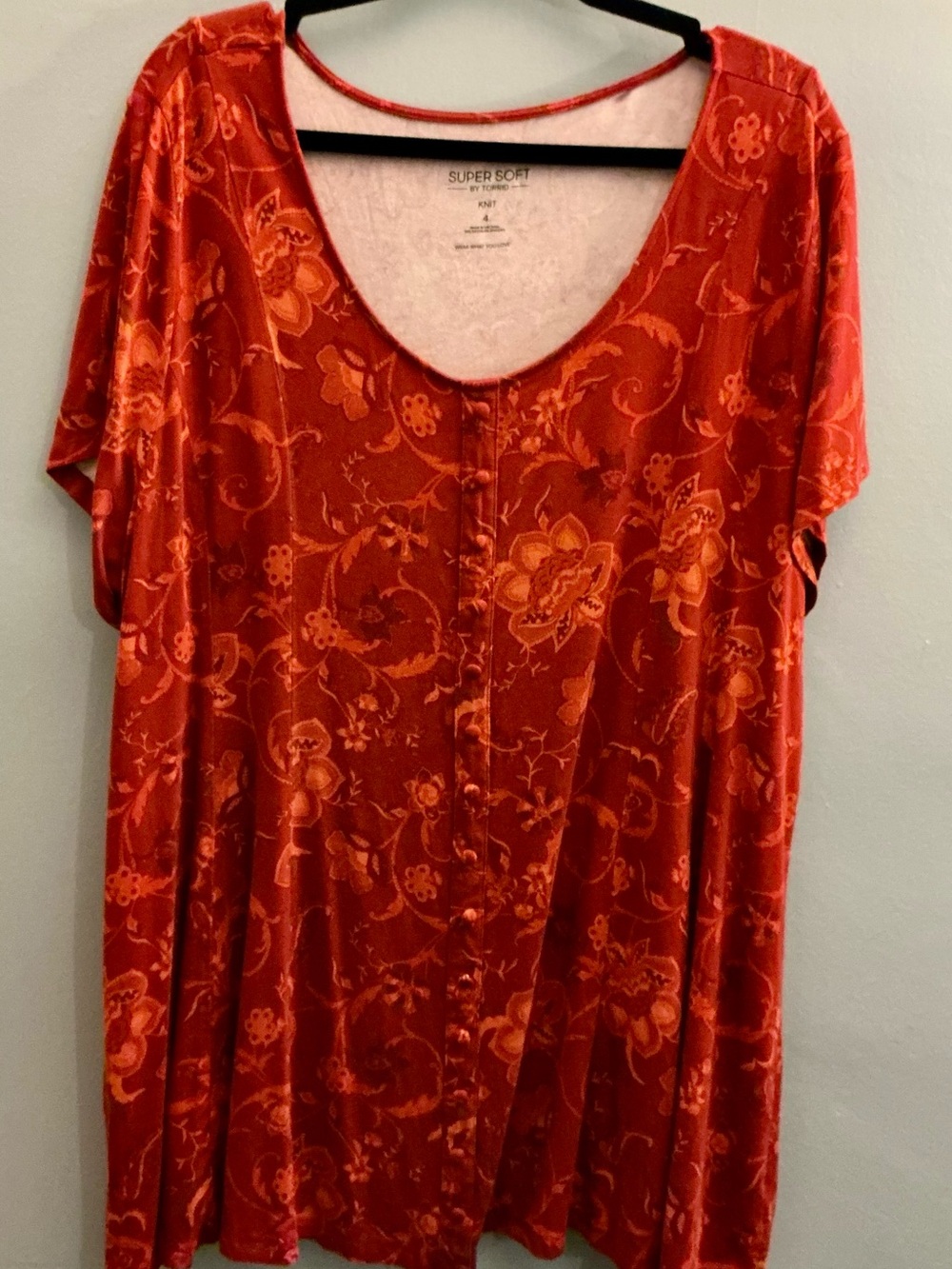 Torrid Super Soft Floral Swing Top Size 4 4X Rust Orange Button Front